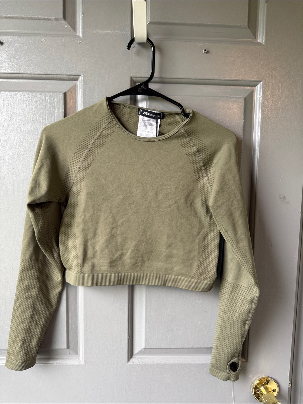 Seamless Olive Cropped Long-Sleeve Top